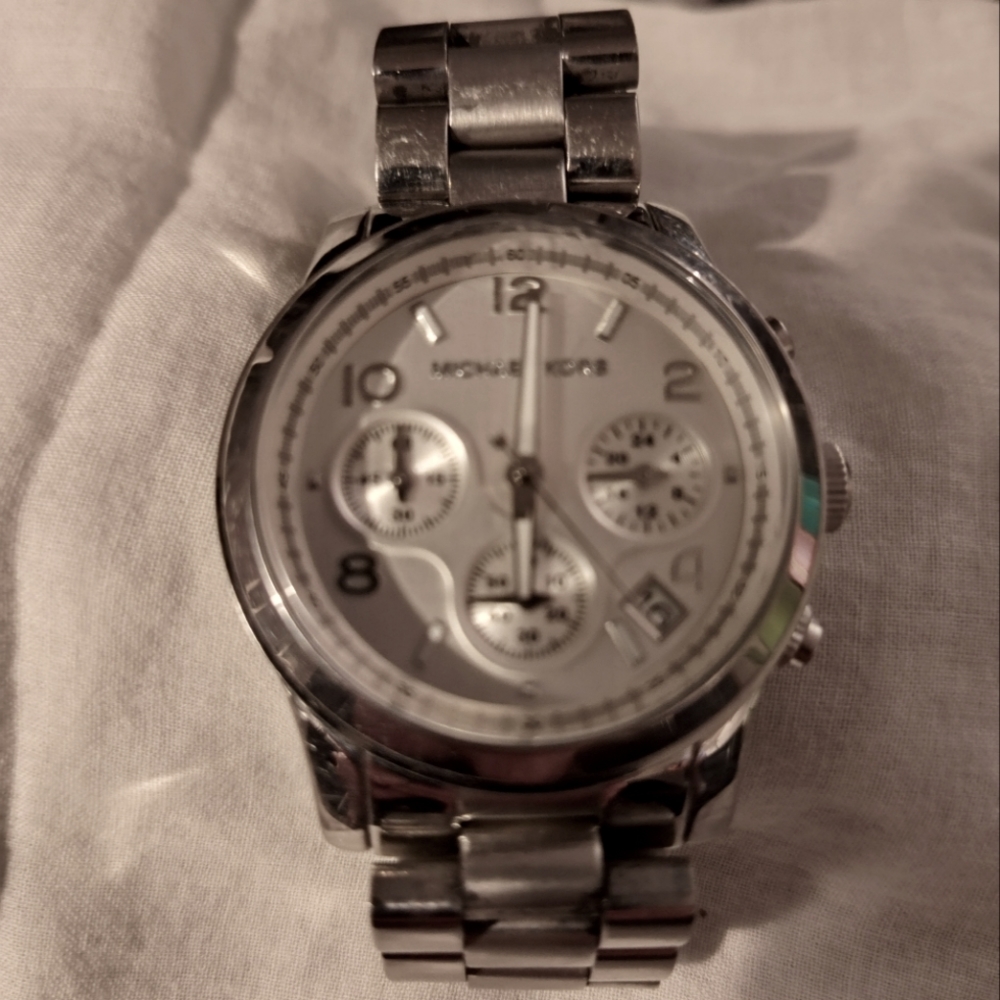 Michael Kors women's chrome extra size runway watch